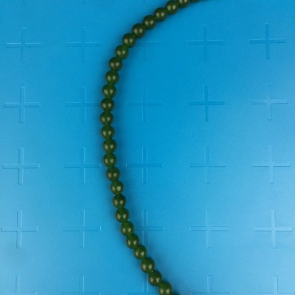 18 inch Green Jade Gradual Bead Necklace Classical - Picture 4 of 8